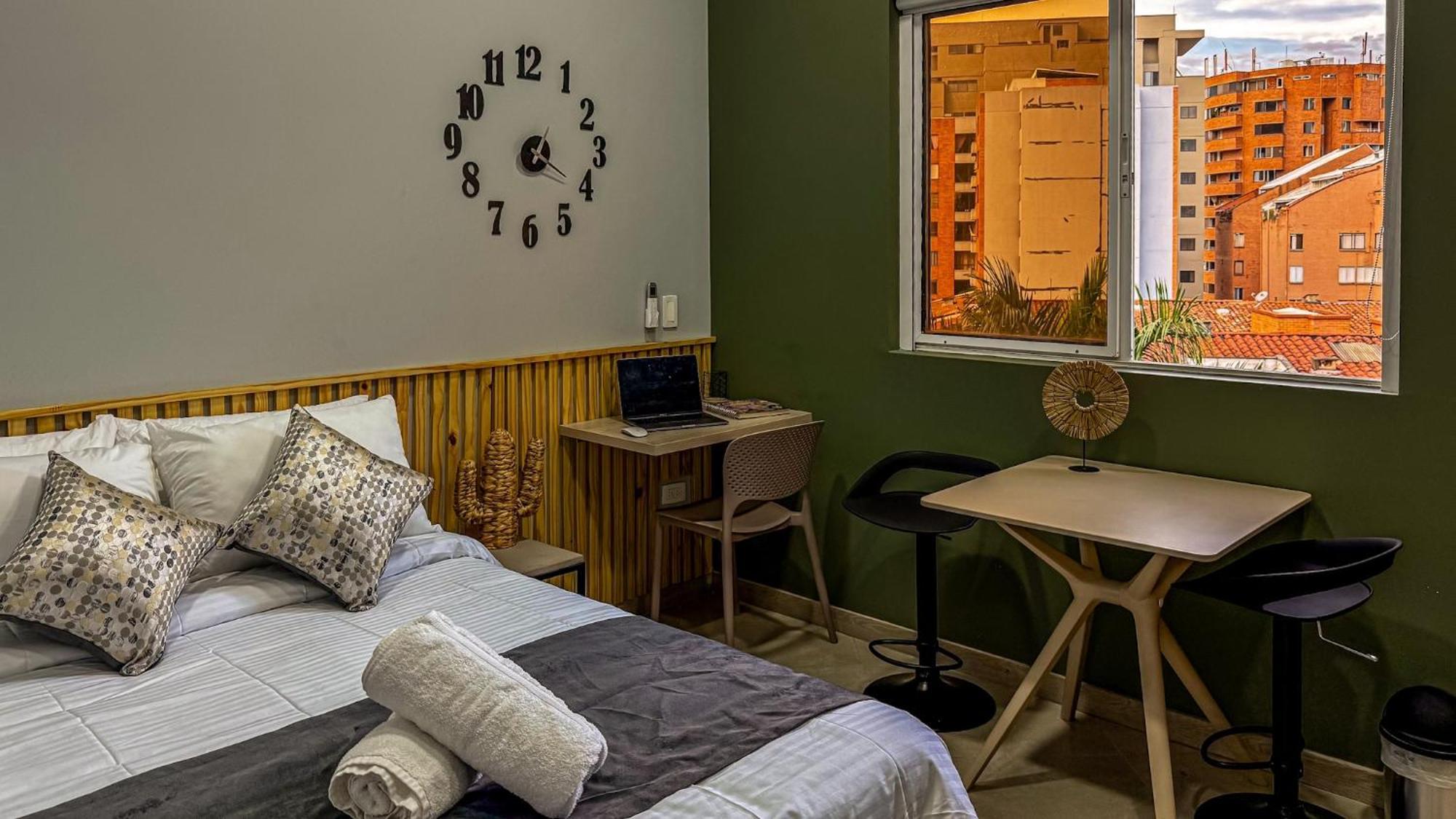 Apartamento Edificio Atalanta En El Corazon De Medellín